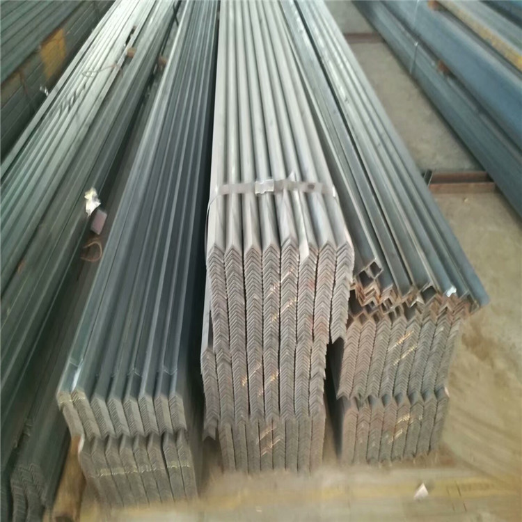 無錫熱鍍鋅角鋼 50*5 現(xiàn)貨供應(yīng) 工藝、優(yōu)勢(shì)與應(yīng)用解析